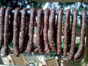 κυπριακά λουκάνικα